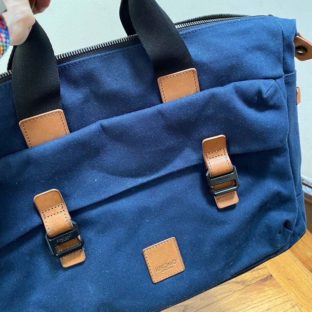 Excellent condition Knomo briefcase.